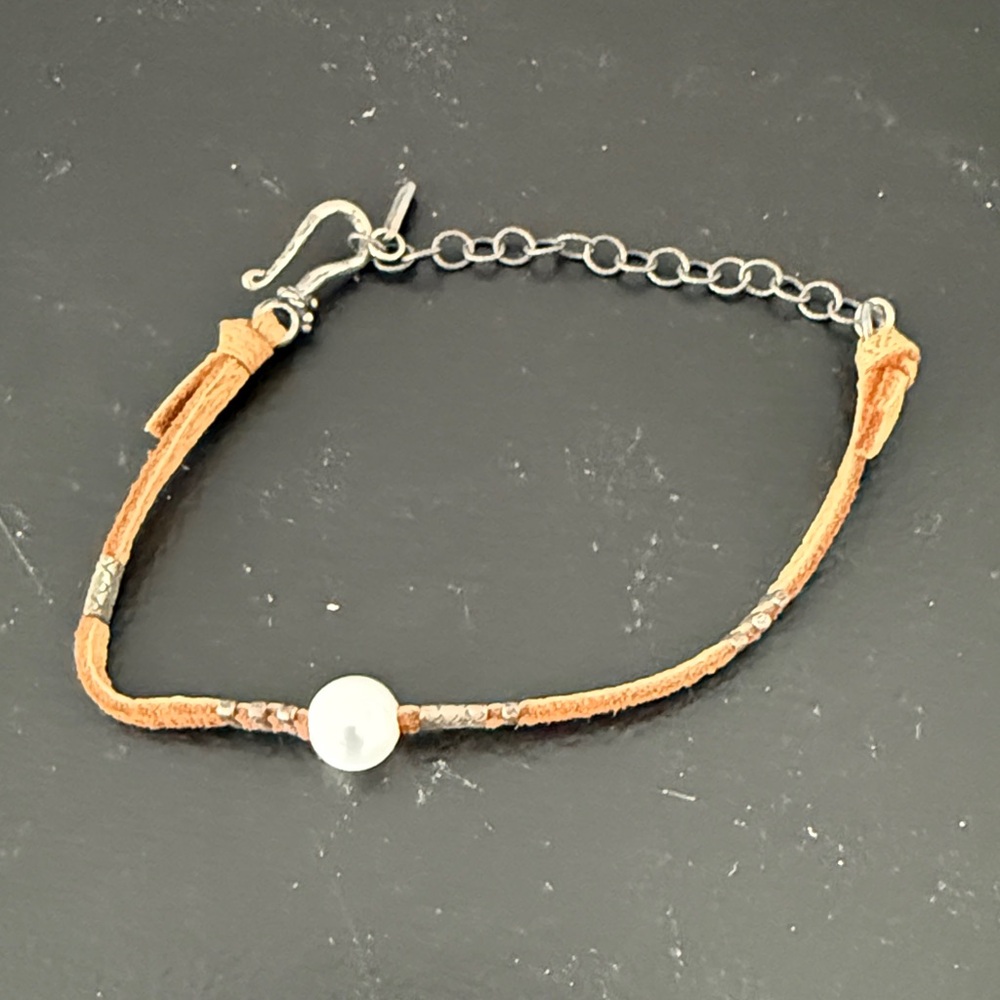 Chan Luu NEW Leather & Single Pearl necklace